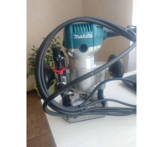 Кромочный фрезер Makita RT0700CX2 21