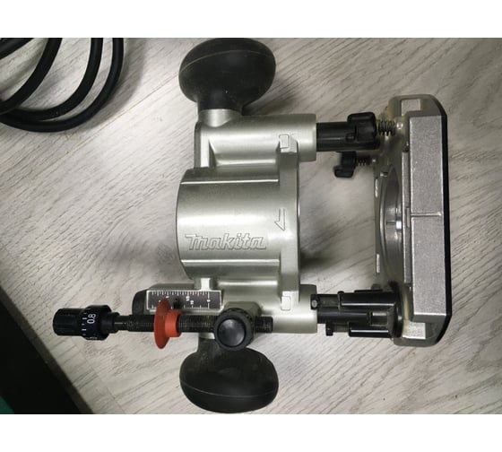 Кромочный фрезер Makita RT0700CX2 24