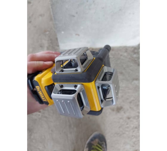 Лазерный уровень DEWALT DCE089D1G 17