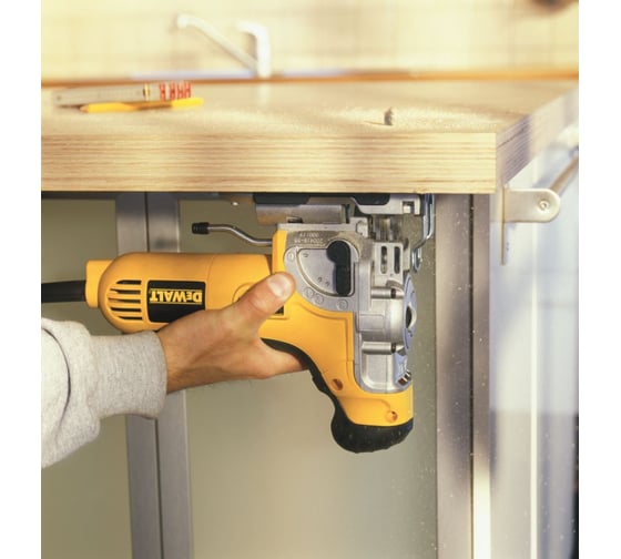 Лобзик DEWALT DW 333 K 4