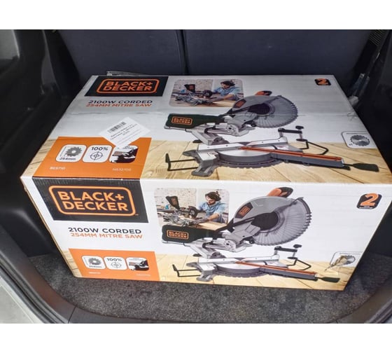 Торцовочная пила с протяжкой Black&Decker BES710 9