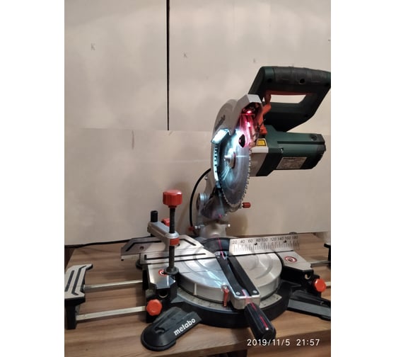 Торцовочная пила Metabo KS 216 M Lasercut 619216000 24