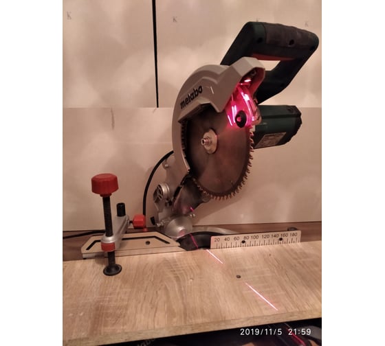 Торцовочная пила Metabo KS 216 M Lasercut 619216000 25