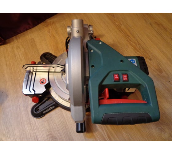 Торцовочная пила Metabo KS 216 M Lasercut 619216000 11