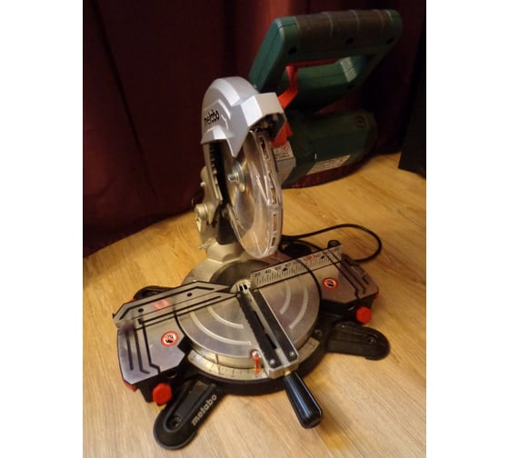 Торцовочная пила Metabo KS 216 M Lasercut 619216000 12