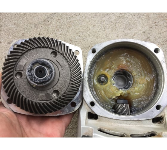 Угловая шлифмашина Makita GA 9020 19