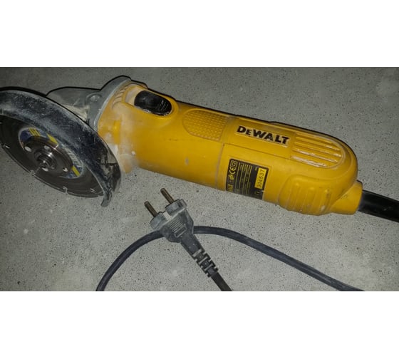 Угловая шлифмашина DEWALT D 28113 6