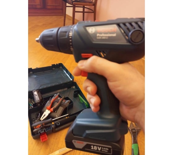 Аккумуляторная дрель-шуруповерт Bosch GSR 180-LI 2х2А*ч 0.601.9F8.123 7