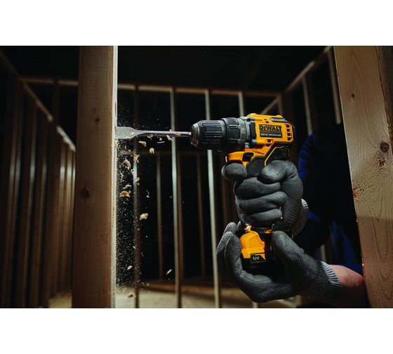 Компактная дрель-шуруповерт DEWALT 12 В XR DCD701D2-QW 4