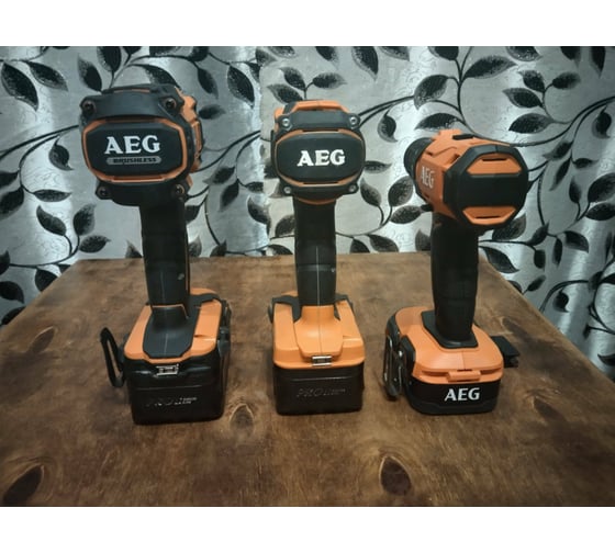 Дрель-шуруповерт AEG BS18G4-202C 4935478630 18