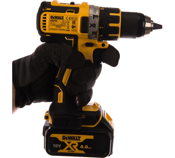 Аккумуляторная дрель-шуруповерт DEWALT DCD 790 M2 6