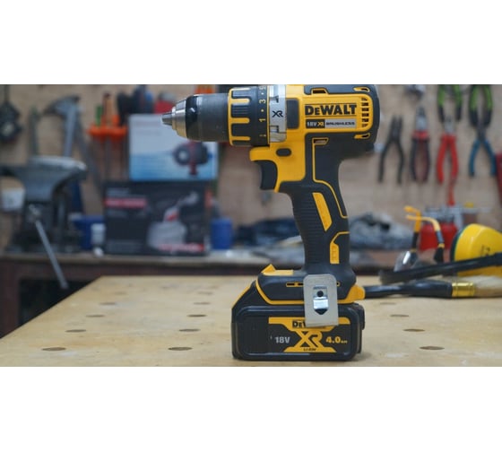 Аккумуляторная дрель-шуруповерт DEWALT DCD 790 M2 10