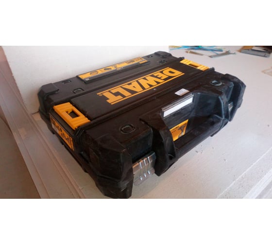 Аккумуляторная дрель-шуруповерт DEWALT DCD 790 M2 22