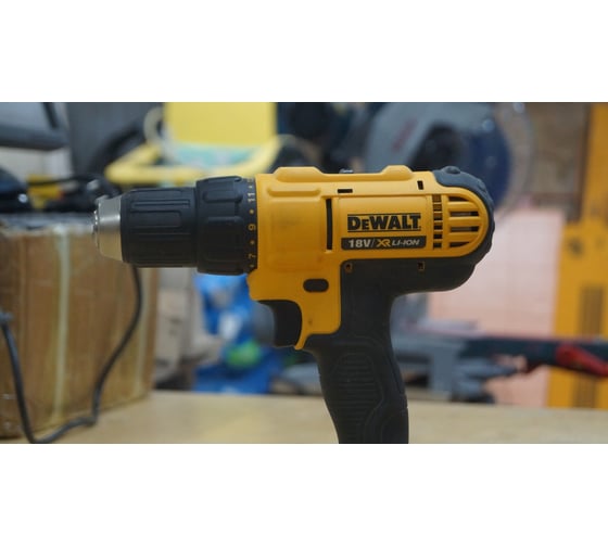 Аккумуляторная дрель-шуруповерт DEWALT DCD 771 C2 25