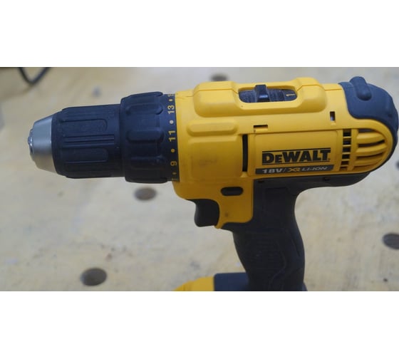 Аккумуляторная дрель-шуруповерт DEWALT DCD 771 C2 26