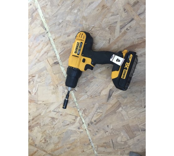 Аккумуляторная дрель-шуруповерт DEWALT DCD 771 C2 15