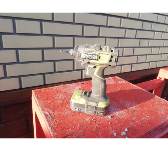Бесщеточный импульсный винтоверт Ryobi ONE+ R18IDBL-0 5133002662 12