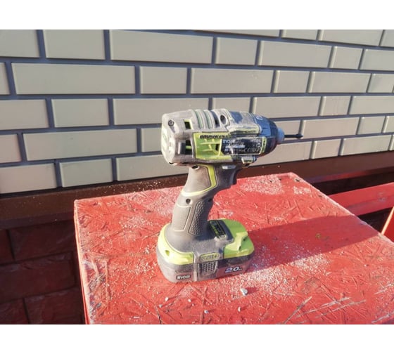 Бесщеточный импульсный винтоверт Ryobi ONE+ R18IDBL-0 5133002662 11