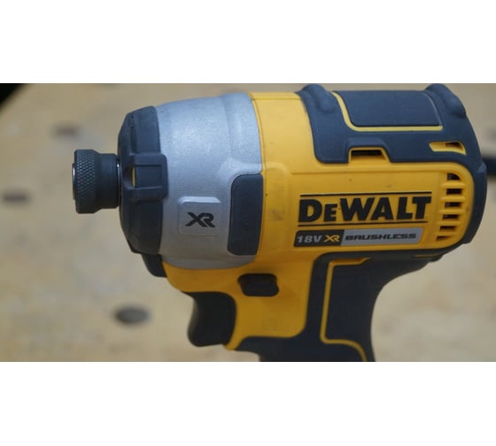 Бесщеточный импульсный шуруповерт DEWALT XR DCF887N 20