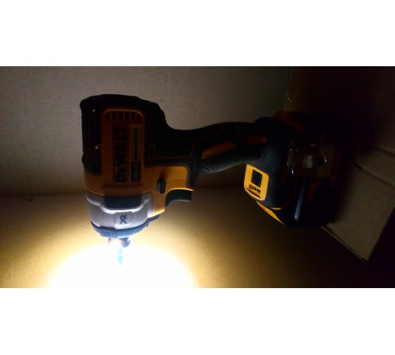 Бесщеточный импульсный шуруповерт DEWALT XR DCF887N 36