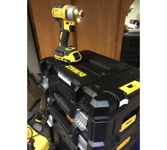 Бесщеточный импульсный шуруповерт DEWALT XR DCF887N 44