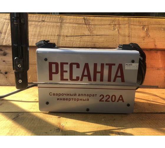 Инверторный сварочный аппарат Ресанта САИ 220 65/3 18