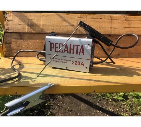 Инверторный сварочный аппарат Ресанта САИ 220 65/3 13