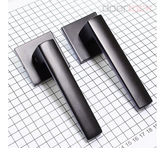 Ручка Doorlock DL Stone A43S Slim Black черная, квадратная розетка, толщина двери 35-55 мм 73245