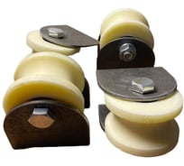 Ролик на пластинах 23 БОЛТА d 70 мм, под трубу 3/4, капролон,4 шт 2708