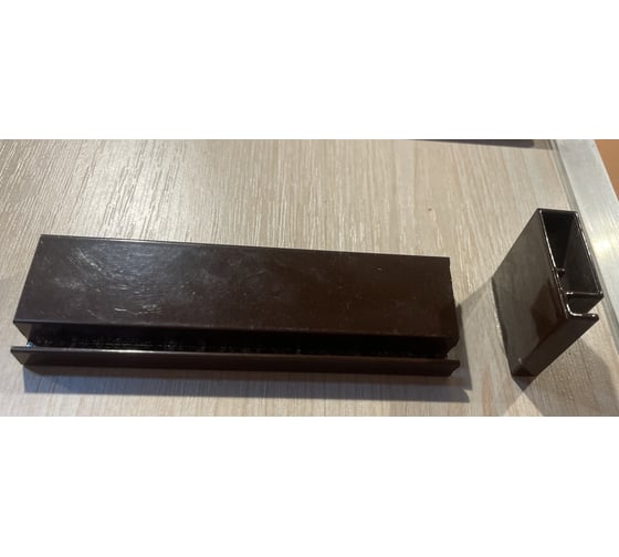 Профиль рамный Метизик АГАТ 32x10 коричневый москитный дверной 2м. 6232.05 1