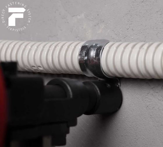 Однолапковая металлическая скоба FIXPISTOLS F-CM16-17 оцинкованная, широкая, 100 шт. в упаковке 2-2-4-2309