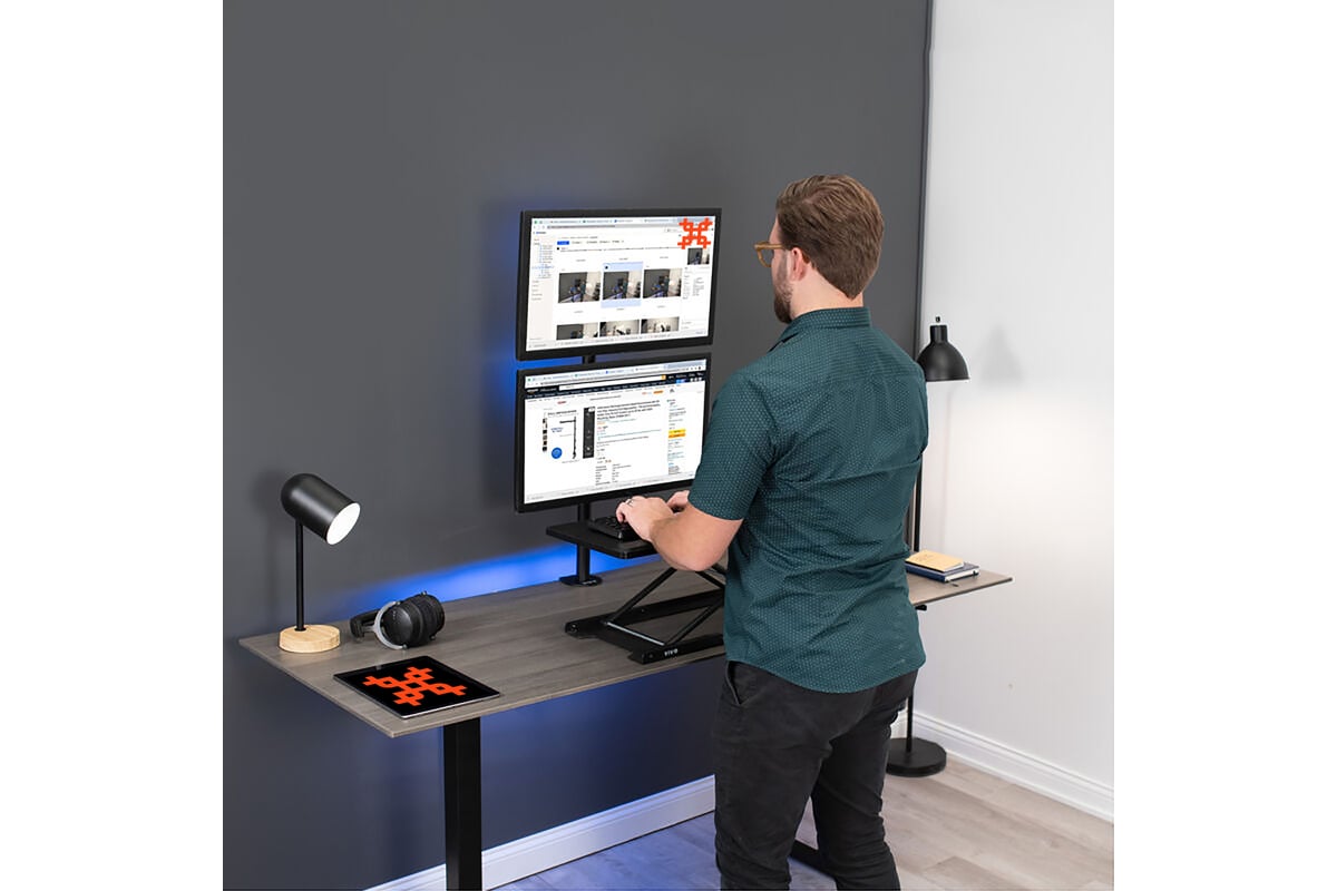 Stacking monitor. Stacking monitor