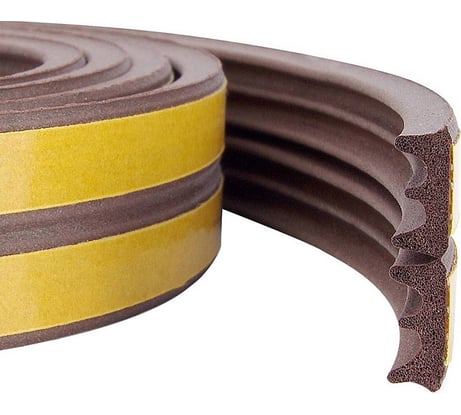 Самоклеящийся уплотнитель Remontix Е 12 м, коричневый REMEВ00012