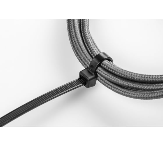 Нейлоновые стяжки HOEGERT TECHNIK 2,5x140 мм, 100 шт., черные HT2C701