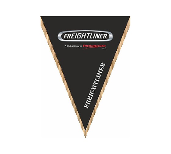Треугольный вымпел FREIGHTLINER фон черный SKYWAY S05101024