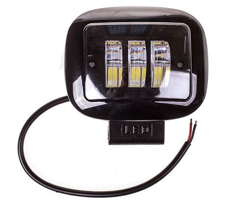 Светодиодная фара SKYWAY OFF ROAD квадратная 12V/24V 30W 6000K 3 диода, дальний свет S08401037