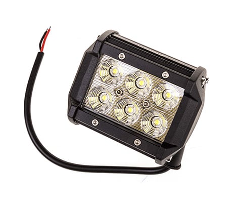 Светодиодная фара SKYWAY OFF ROAD прямоугольная 12V/24V 18W 6000К 6 диодов ближний свет S07201010