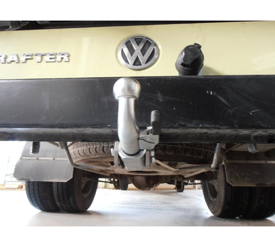 Полностью оцинкованный фаркоп GALIA для Mercedes Sprinter 2006-, Volkswagen Crafter 2006-2017 платформа, только модели с грузоподъемностью с 4,6 до 5 тонн M119C