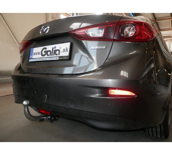 Полностью оцинкованный фаркоп GALIA для Mazda 3 седан 2013-2019 тип шара A M135A