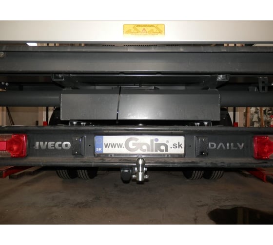 Полностью оцинкованный фаркоп GALIA для Iveco Daily 1999-2014 удлиненная платформа, которая выходит за пределы бампера более 300 мм. Модели 35С, 50С, 60C, 65C I009A