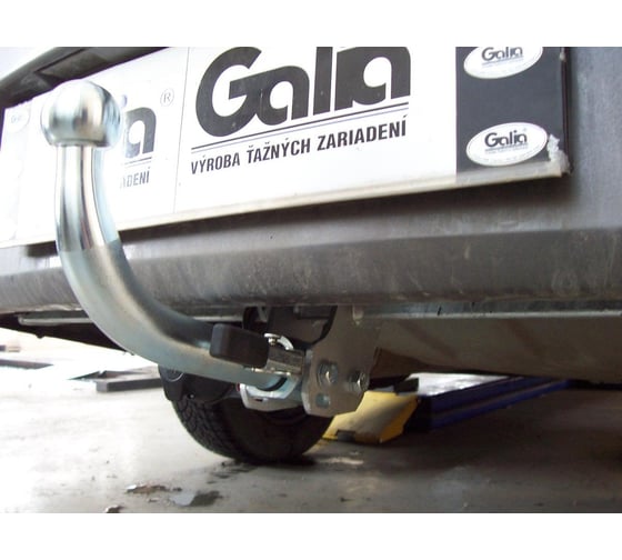 Полностью оцинкованный фаркоп Galia для Renault Symbol седан 2000-2008, 2008-2012 тип шара A R083A