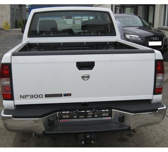 Фаркоп Steinhof для Nissan NP300 бампер со ступенькой 2008-2013 Тип шара F N-086