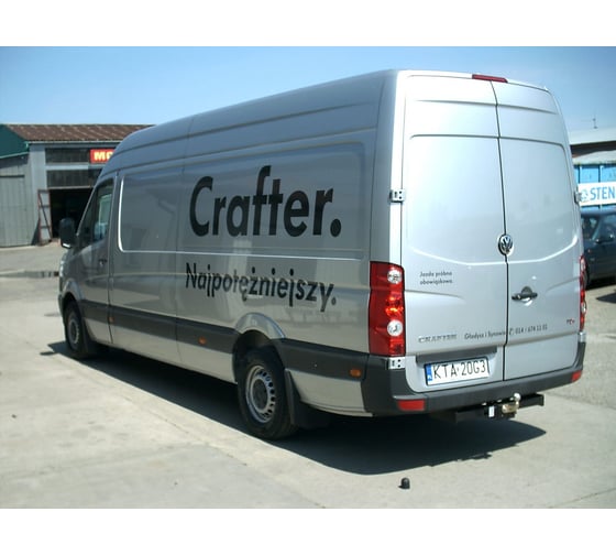 Фаркоп Steinhof для Mercedes Sprinter 2006-2019, VW Crafter 2006-2017 (все авто - фургон/шасси 3,0T/3,5T 3,250/3,665/4,325 м без ступеньки, одинарные колёса) V-032