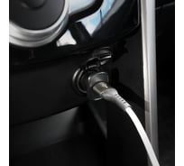 Автомобильный адаптер Airline компактный, 1xUSB 2.1A, 12/24В AEAK017