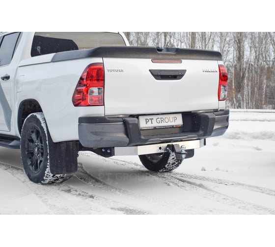 Фаркоп PT Group ТСУ со съемным квадратом, с нержавеющей накладкой, Toyota Hilux 2015-н.в. 09121501