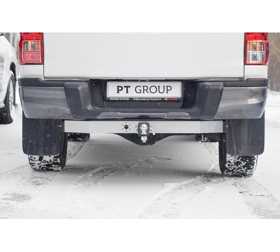 Фаркоп PT Group ТСУ со съемным квадратом, с нержавеющей накладкой, Toyota Hilux 2015-н.в. 09121501