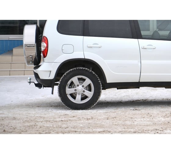 Фаркоп PT Group ТСУ со съемным квадратом, Chevrolet Niva 2009-н.в., LADA Niva 2020-н.в. 02011501