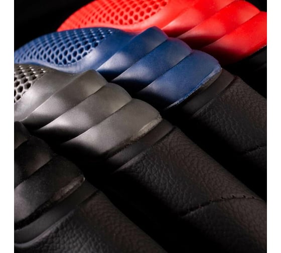 Оплётка руля CarPerformance экокожа, две 3D встав чёрн./синий, разм.S, CP-2050 BK/BL