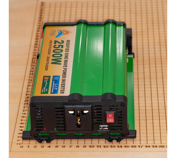 Автомобильный инвертор Pro Legend 12V с USB выходом 2500W PL3208