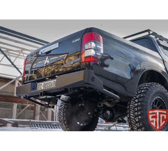 Бампер силовой задний STC Mitsubishi L200 2019+ с квадратом под фаркоп и фарами заднего хода/ПТФ STC-ML200/19-BR-L2